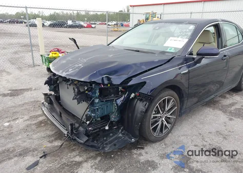 2021 Toyota Camry Xle Hybrid из США, поврежденный, VIN 4T1F31AK5MU025719